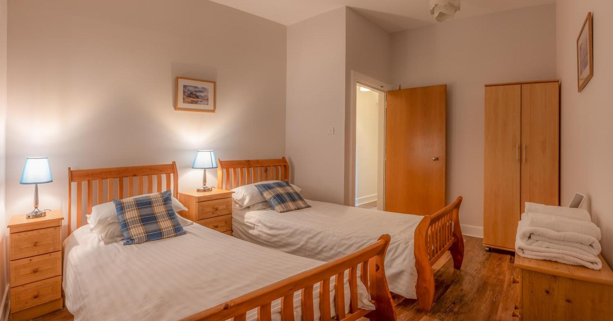 The Caledonian 3 Bedroom Self Catering Apartment In Historic Abbey Форт Аугустус Экстерьер фото